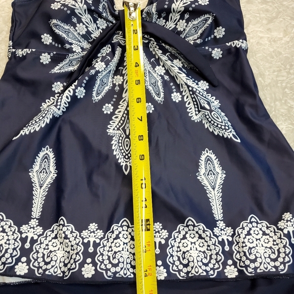 🏊‍♀️👙 NWOT swim top & shorts size Small - Picture 3 of 16